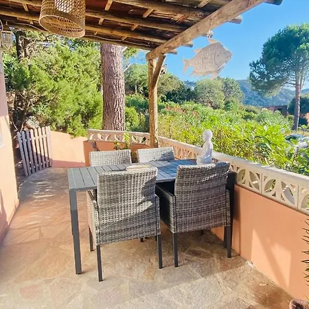 Bellavista à Santa Giulia, Proche De La Et Vue Aparthotel