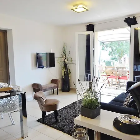 Appart hôtel Bellavista A Santa Giulia, Proche De La Et Vue