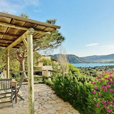 Bellavista à Santa Giulia, Proche De La Et Vue Aparthotel