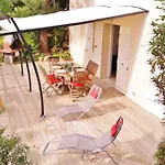 Lejlighedshotel Bellavista A Santa Giulia, Proche De La Et Vue 4*