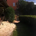 Lejlighedshotel Bellavista A Santa Giulia, Proche De La Et Vue 4*