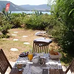 Lejlighedshotel Bellavista A Santa Giulia, Proche De La Et Vue