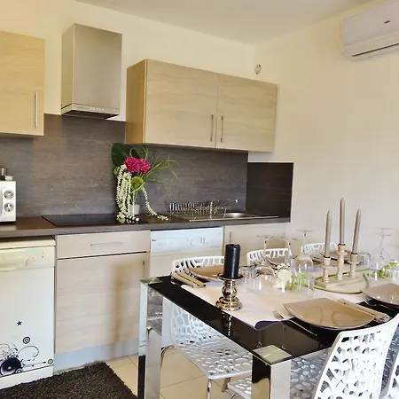 Bellavista A Santa Giulia, Proche De La Et Vue Lägenhetshotell 4*