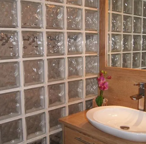 Appart hôtel Bellavista à Santa Giulia, Proche De La Et Vue Porto-Vecchio (Corsica)