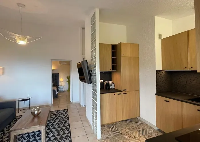 Lägenhetshotell Bellavista A Santa Giulia, Proche De La Et Vue