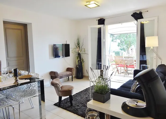 Lägenhetshotell Bellavista A Santa Giulia, Proche De La Et Vue