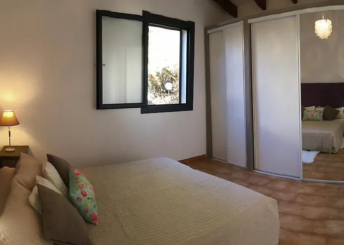 Bellavista à Santa Giulia, Proche De La Et Vue Porto-Vecchio (Corsica)