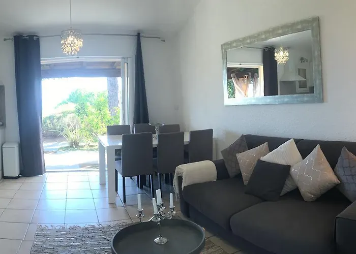 Lägenhetshotell Bellavista A Santa Giulia, Proche De La Et Vue 4*